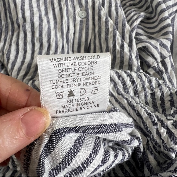 Jane and Delaney Large Elegant gray and White Striped Button Down Shirt - Picture 4 of 7